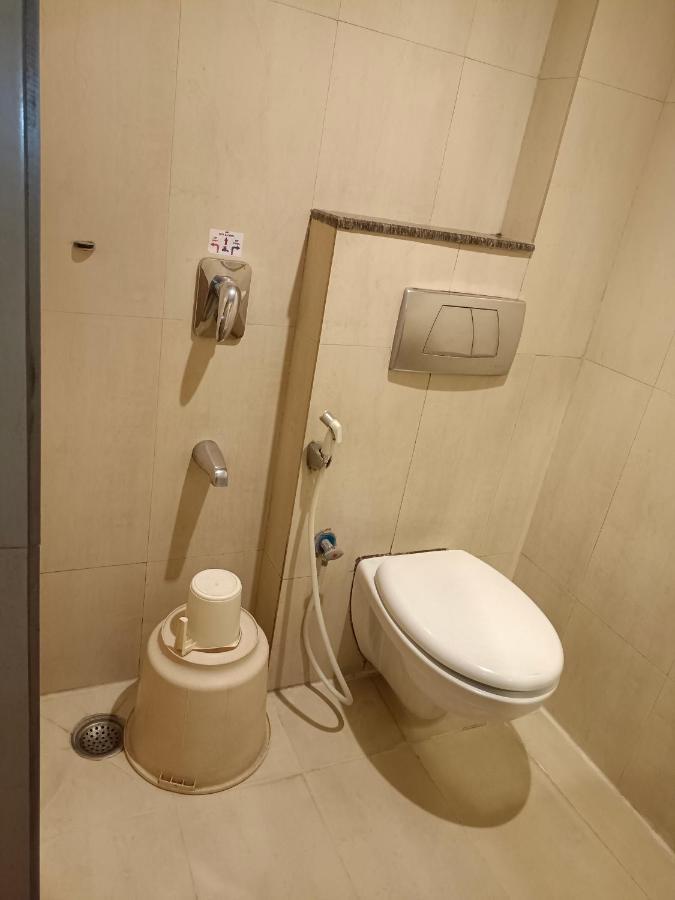 Hotel A P 코임바토르 외부 사진
